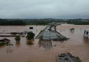 Bagaimana banjir Brasil akan berdampak pada bubur kertas dan industri kertas?